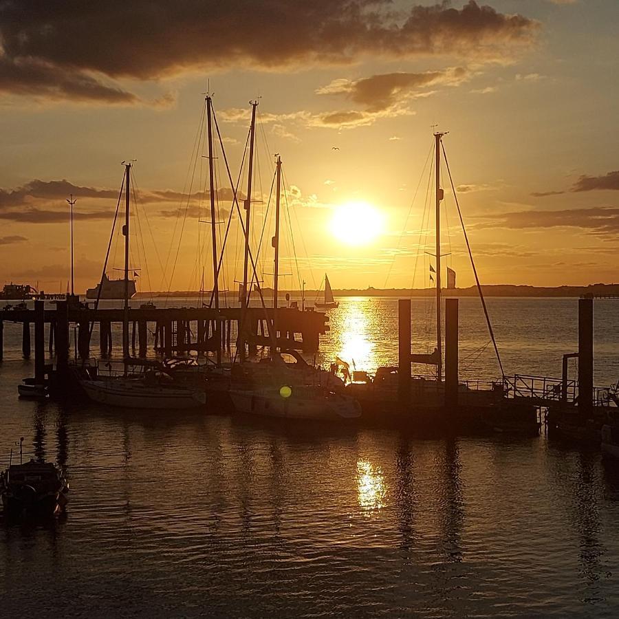 The Swan Inn Harwich Esterno foto
